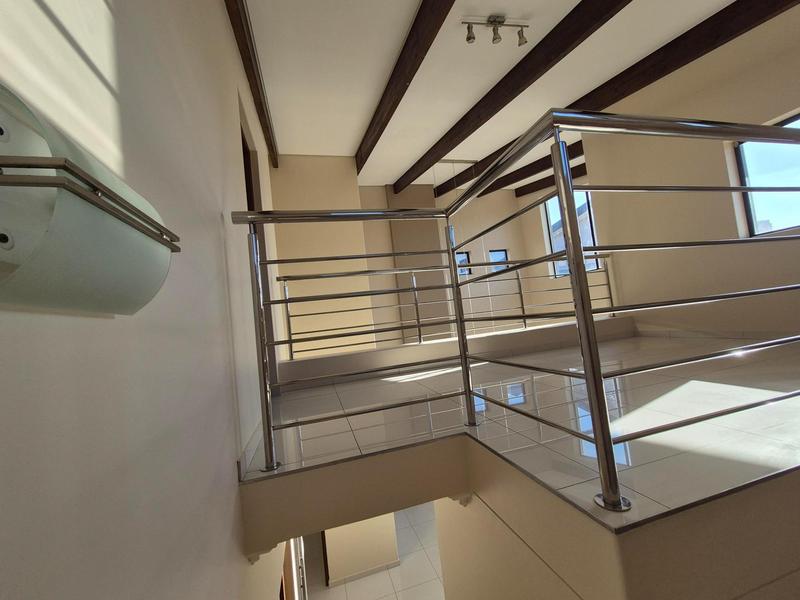 To Let 3 Bedroom Property for Rent in Bloubergrant Western Cape